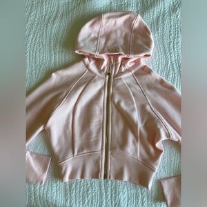 lululemon cropped scuba